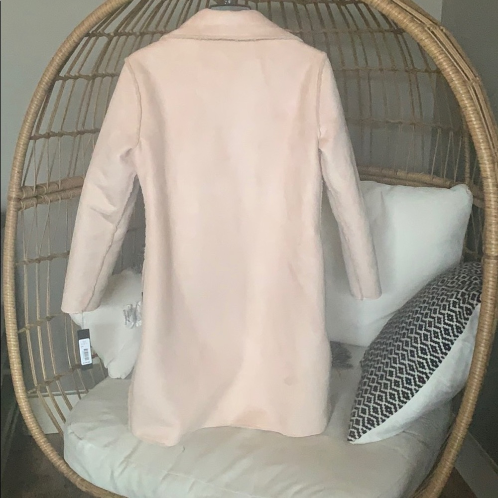 Ladies Coat - Picture 3 of 4